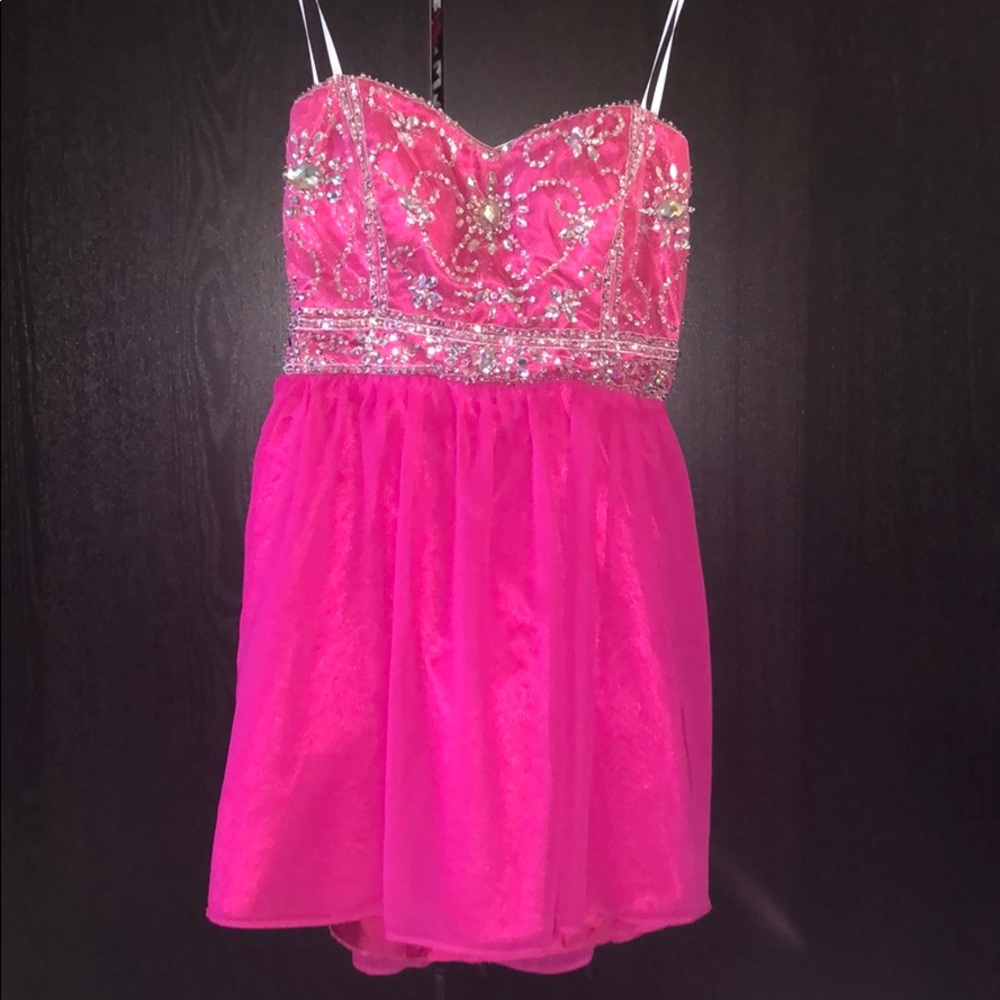 Short and cute prom/party dress
